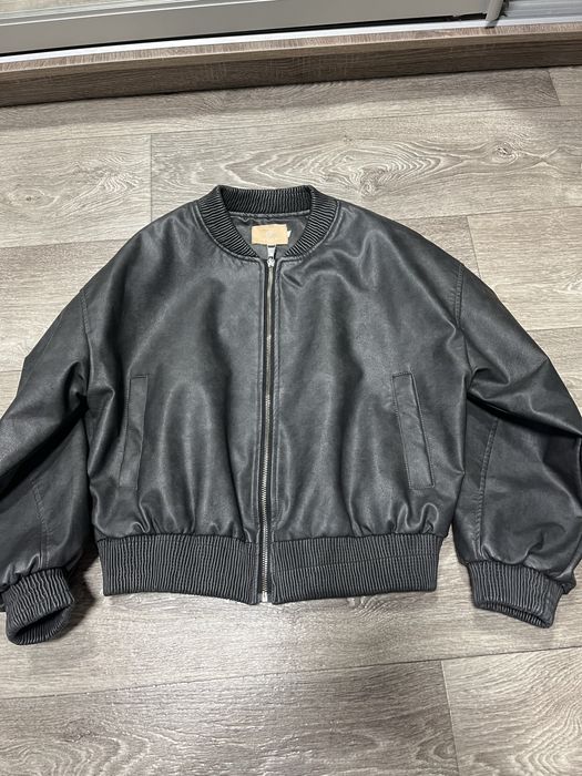 Шкіряний бомбер