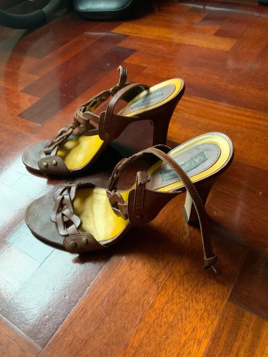 Sandálias castanhas tam.39