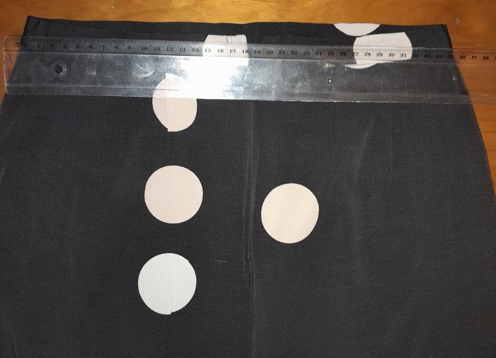 Saia vintage com bolas