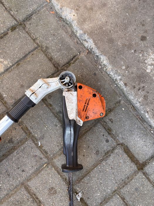Nożyce do żywopłotu na wysięgniku stihl HLA 86 akumulatorowe