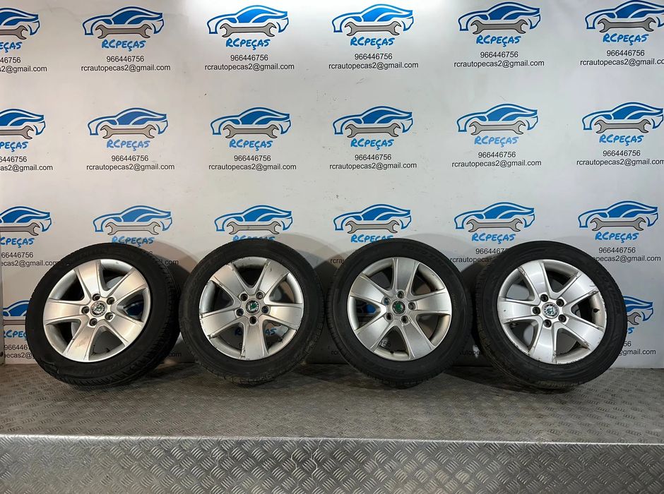 Conjunto Jantes 16 Originais Skoda Octavia 6.5J ET50 5x112 1Z0601025T