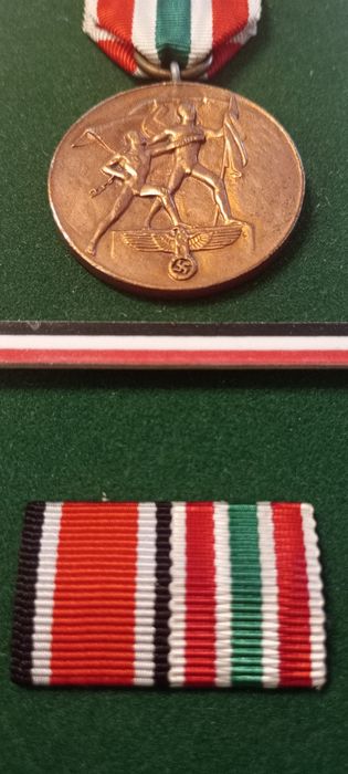 Militaria de Trincheira Werhmatch III Reich