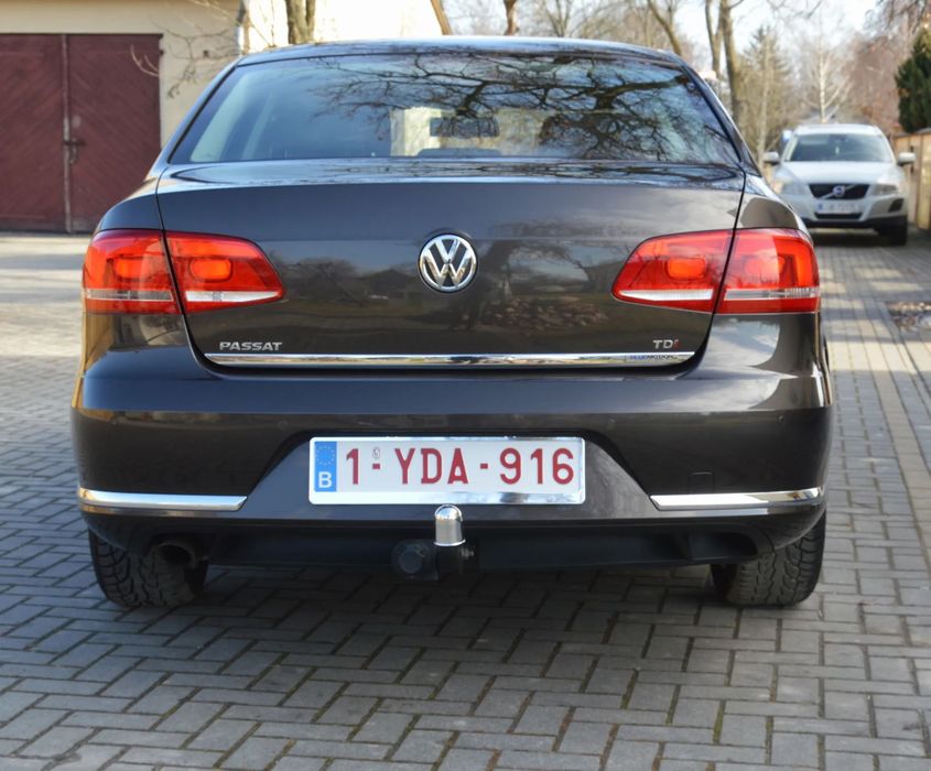Volkswagen Passat _NISKI PRZEBIEG 175 Tys!_Klima_NAVI_Tempomat_Hak_Stan SALONOWY!