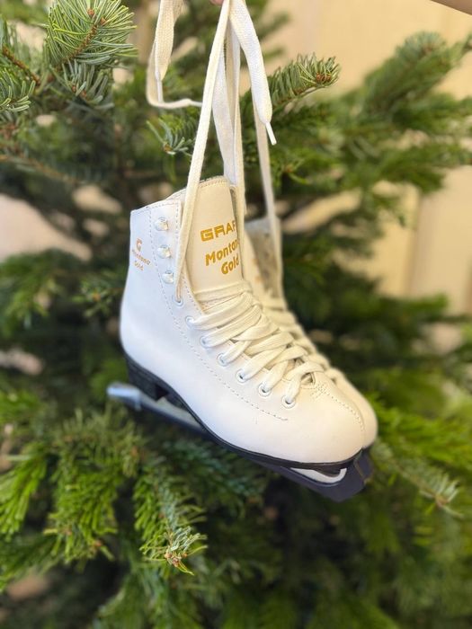 Фігурні ковзани Montana Gold, в ідеальному  стані. 
розм