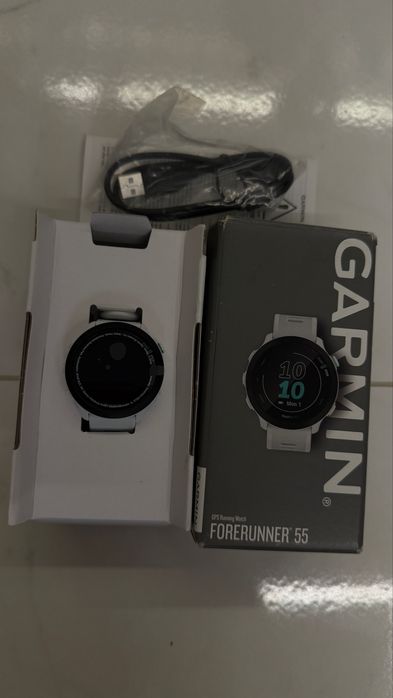 Смарт-годинник Garmin Forerunner 55 White