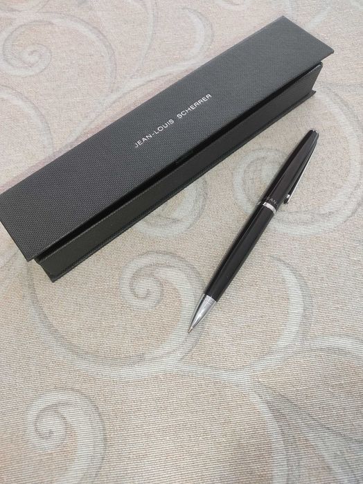 Caneta Jean-Louis Scherrer Rollerball – Nova c/ Caixa, Preto, prateado
