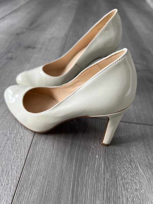 Білі туфлі Nine West 35р