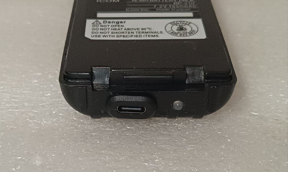 Аккумулятор литиевый для рации Icom, с тайп-С.