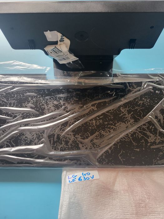 Noga. Stopa podstawka do Telewizora LG 40LF630V (Nowa)