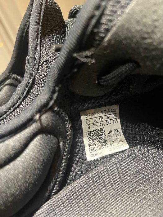 adidas Yeezy boost 350 v2 Onyx 41 black white carbon