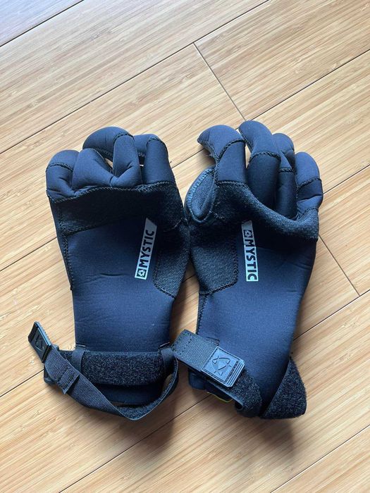 rękwiczki Mystic kitesurfing