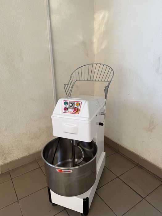 Тістоміс Промисловий Двошвидкісний Обєм 34 Літрів Новий !