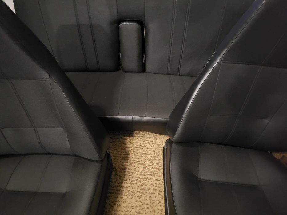 Продам комплект сидения ваз 2107