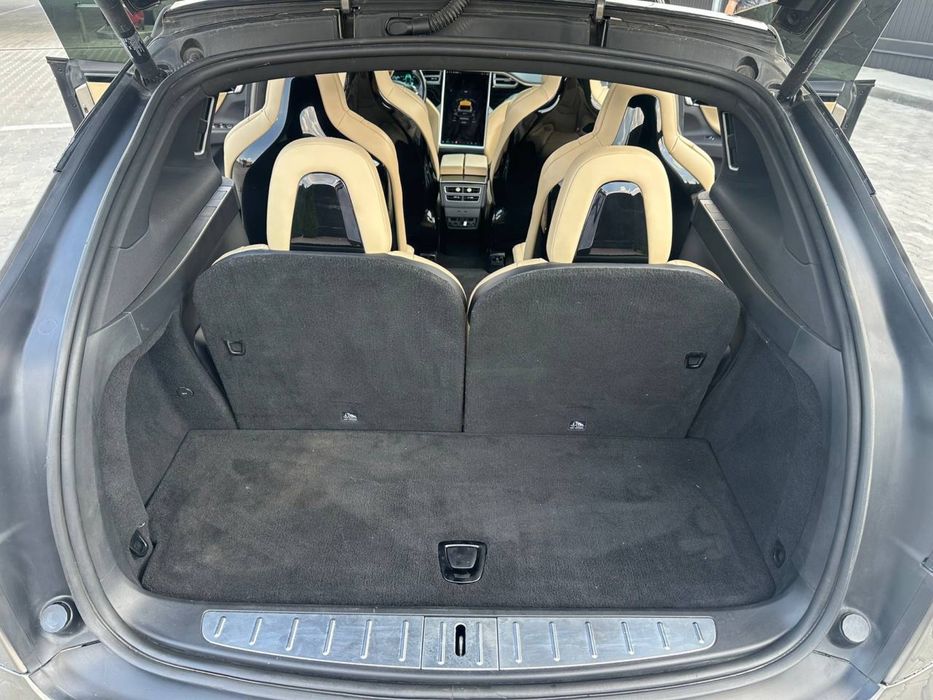Tesla Model X 2016