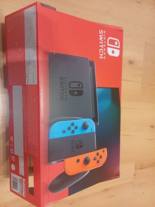 Konsola nintendo switch z pudełkiem + 3 gry