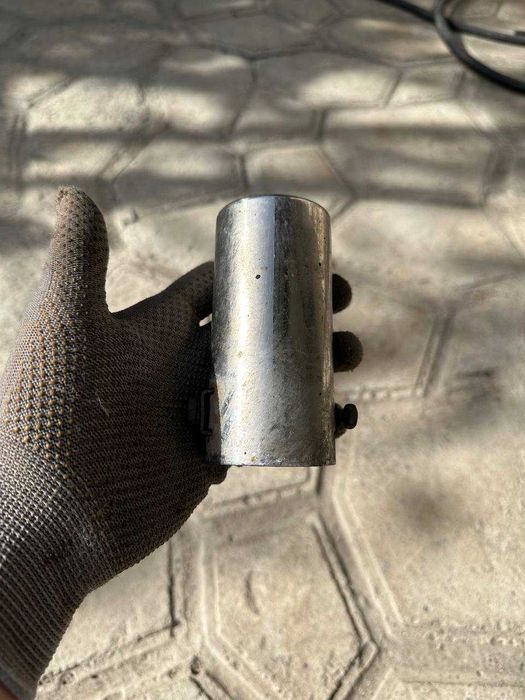 Продам універсальну насадку на глушник авто