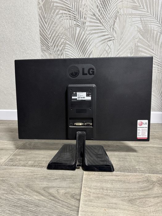 Продам монитор LG