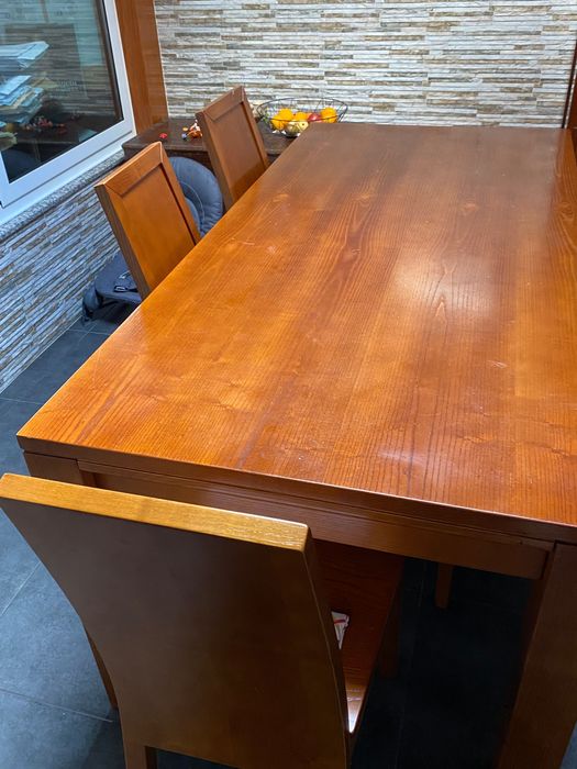Mesa extensível de jantar com 6 cadeiras