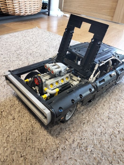 TECHNICE Dodge Charger 1077 części