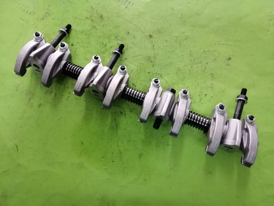 Veio completo com martelos Opel Monterey e Frontera Isuzu NOVO