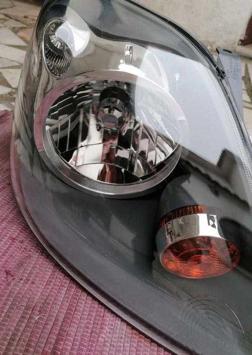 otica frontal DT ford fiesta V . fase 2 - NOVO