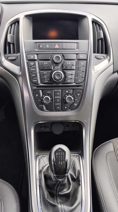 Opel Astra J 1.7 CDTI – 2012