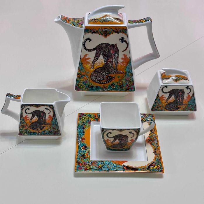 Кавово-чайний сервіз з порцеляни, виконаний у стилі Roberto Cavalli