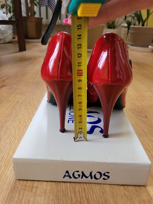 Szpilki czerwone lakierowane rozmiar 38