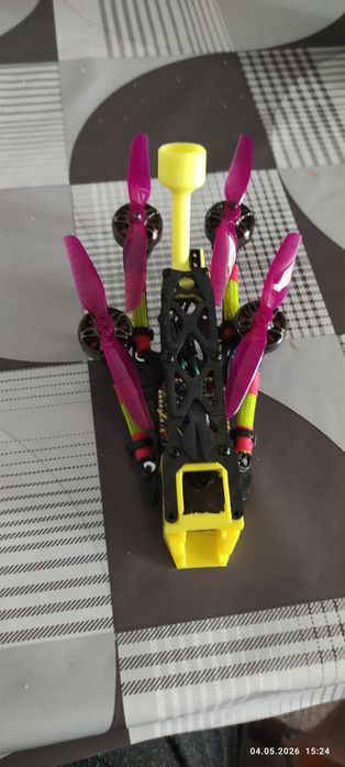 FPV dron, 4inch , silnik 2004 2650kv, 4-6s.