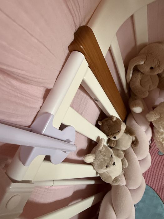 Дитяче ліжечко в гарному стані