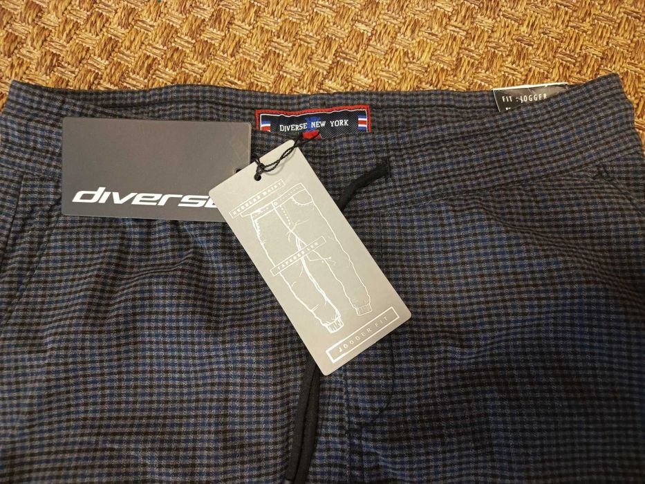 Spodnie jogger krata Diverse regular fit M