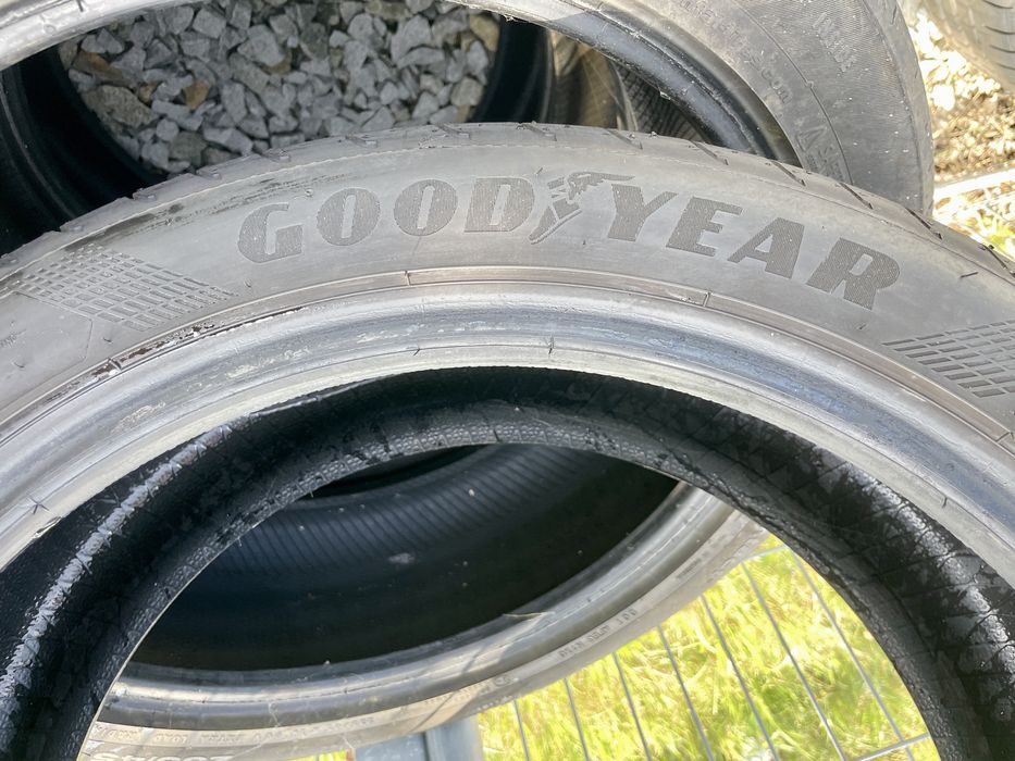 Opony letnie Goodyear * 235/45/19 XL* eagle F1*