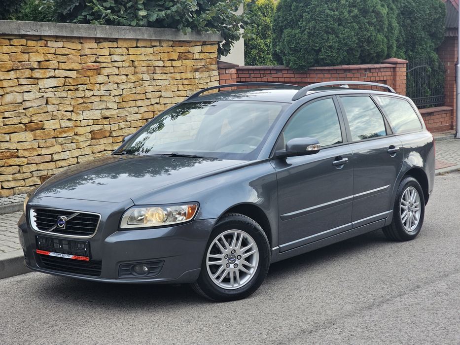 Volvo V50