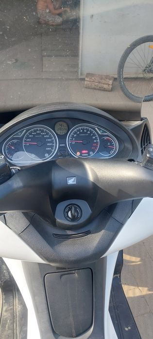 Honda Silwer Wing 400