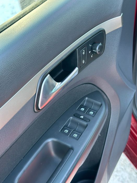 Продам Volkswagen Touran 2006 рік можлива розстрочка, кредит, обмін!