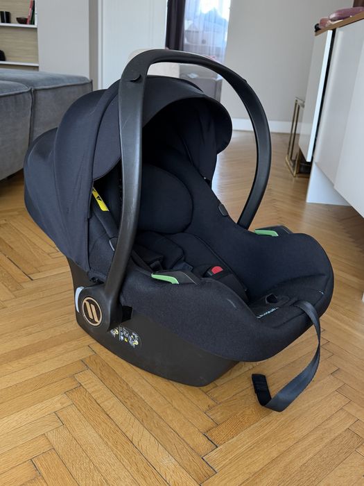 Fotelik samochodowy Avionaut Cosmo