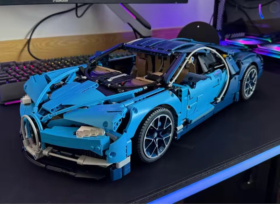 Technic 42083 Bugatti Chiron