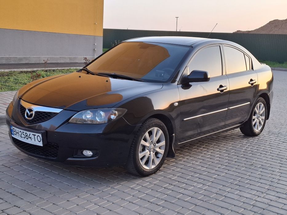 Мазда 3  MAZDA 3 автомат