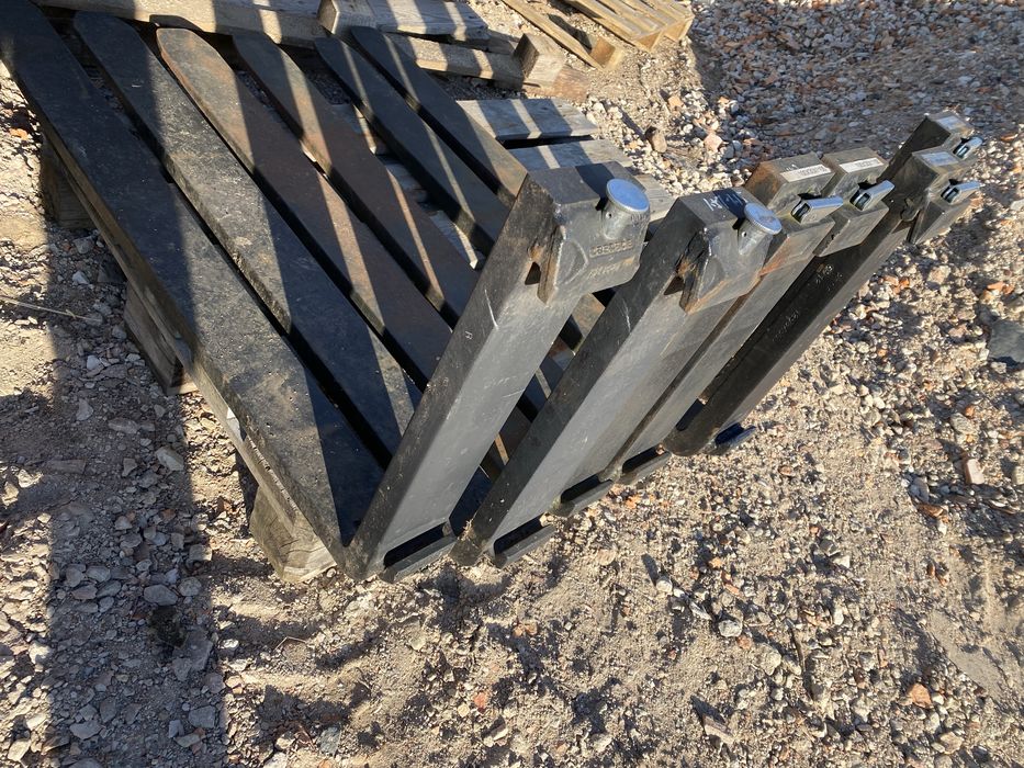 Paleciak 3-4T Ładowarki JCB Case Manitou Merlo Dieci