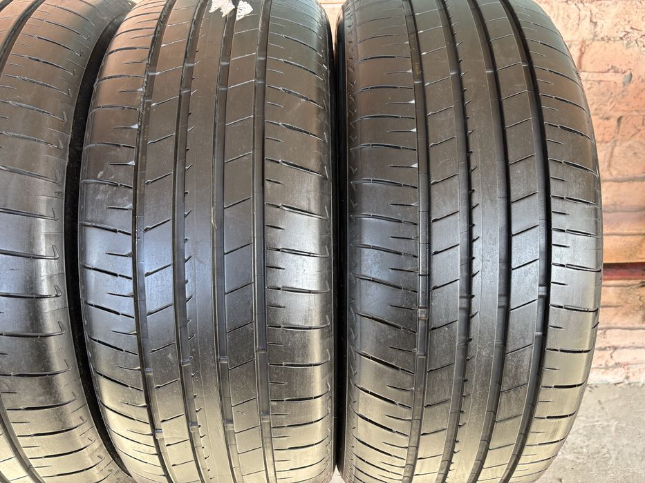 Комплект літніх шин 235/50R20 Bridgestone
