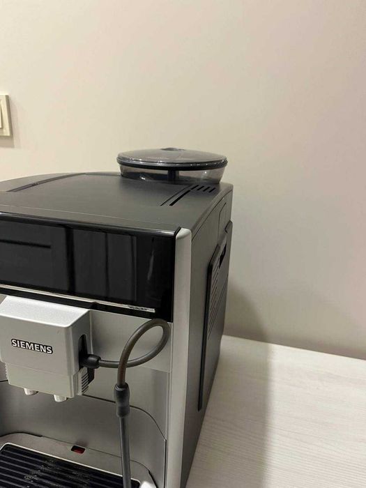 Кавова машина, кавоварка Siemens EQ.6 Plus s300, повне ТО