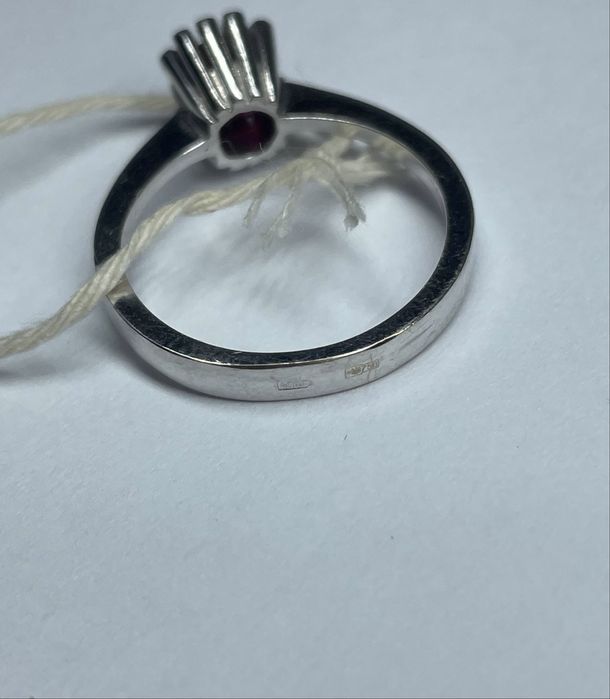 Золотое кольцо с рубином