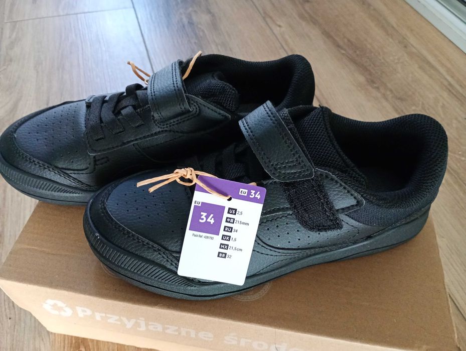 Czarne sneakersy 34