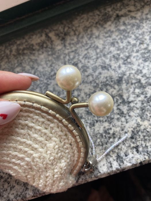 Porta-moedas bordado