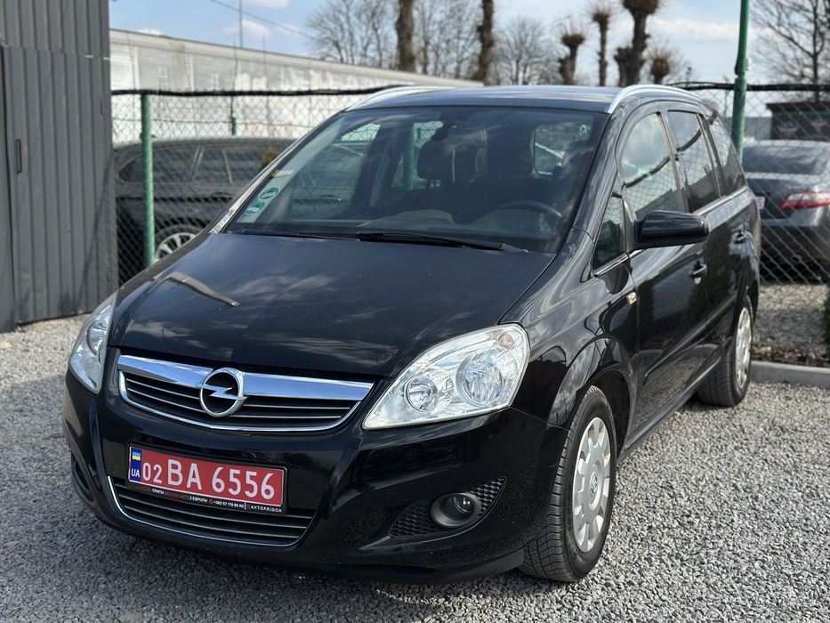 Продам Opel Zafira B 2009