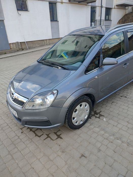 Opel Zafira b 1.9ctdi 2005 рік
