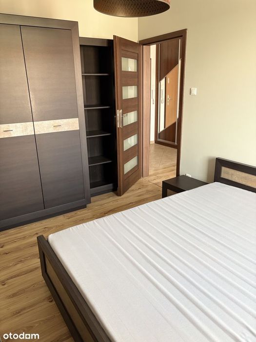 Mieszkanie dwupokojowe z balkonem i miejscem w hali. Super lokalizacja