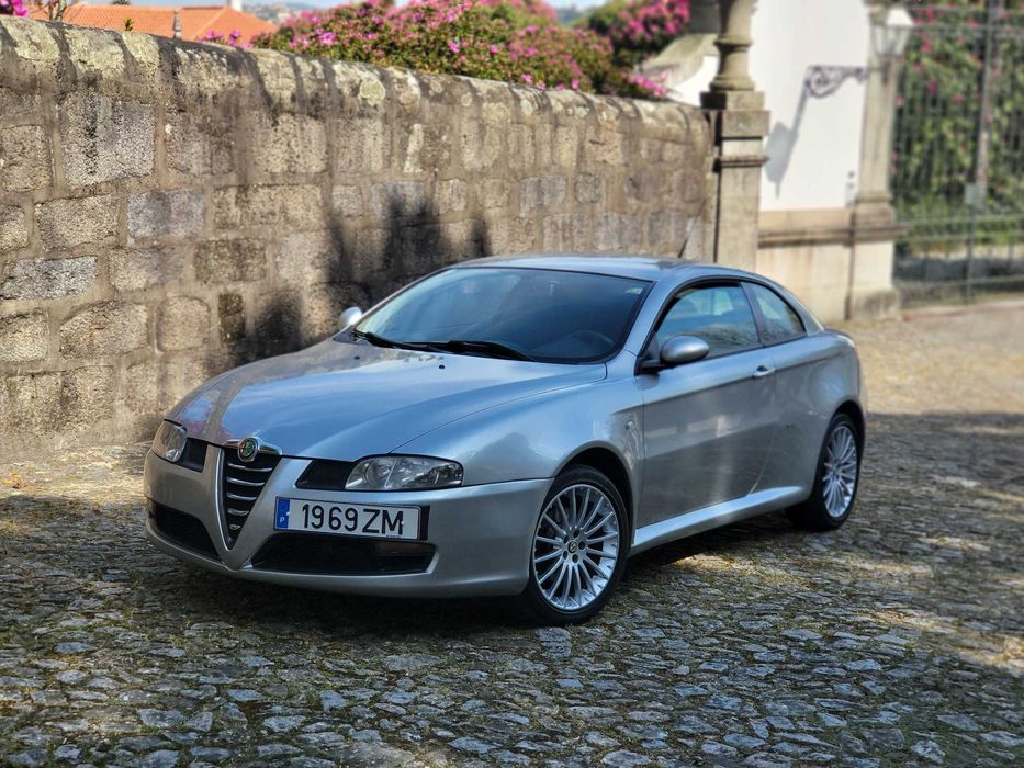 Alfa Romeo GT 1.9 Jtd 2005 - Impecável de tudo