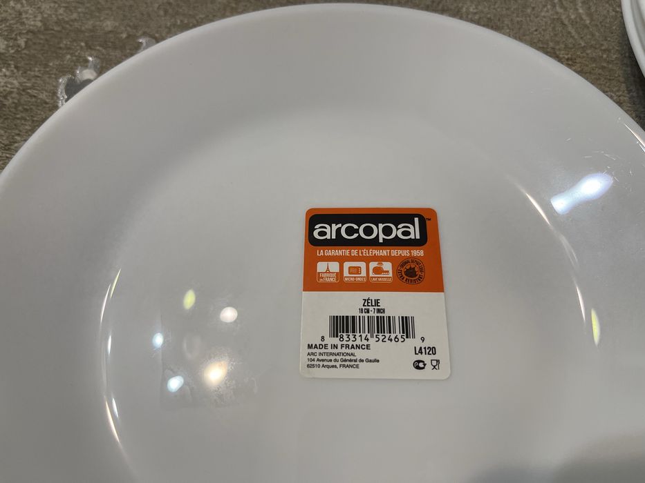 Продам десертні тарілки arcopal