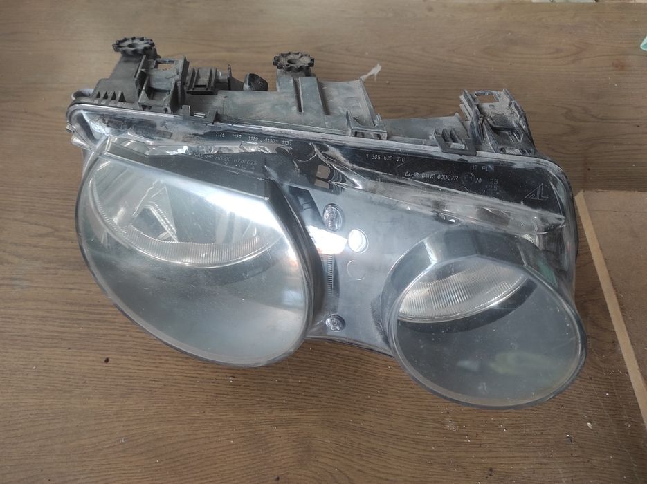 (RHD) Farol DRT (passageiro) BMW E46 320D compact